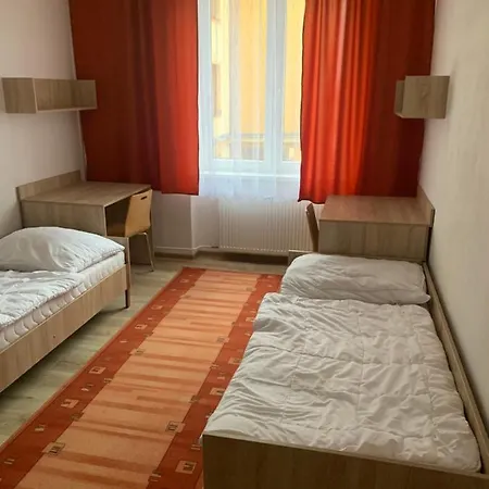 Sos Moldava Penzión pre hostí
